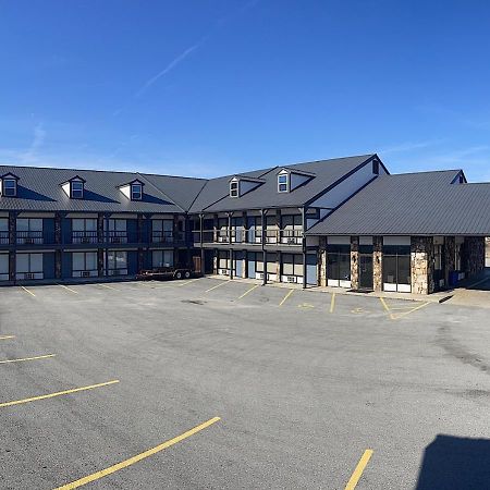 Days Inn By Wyndham Branson Ozarks ภายนอก รูปภาพ